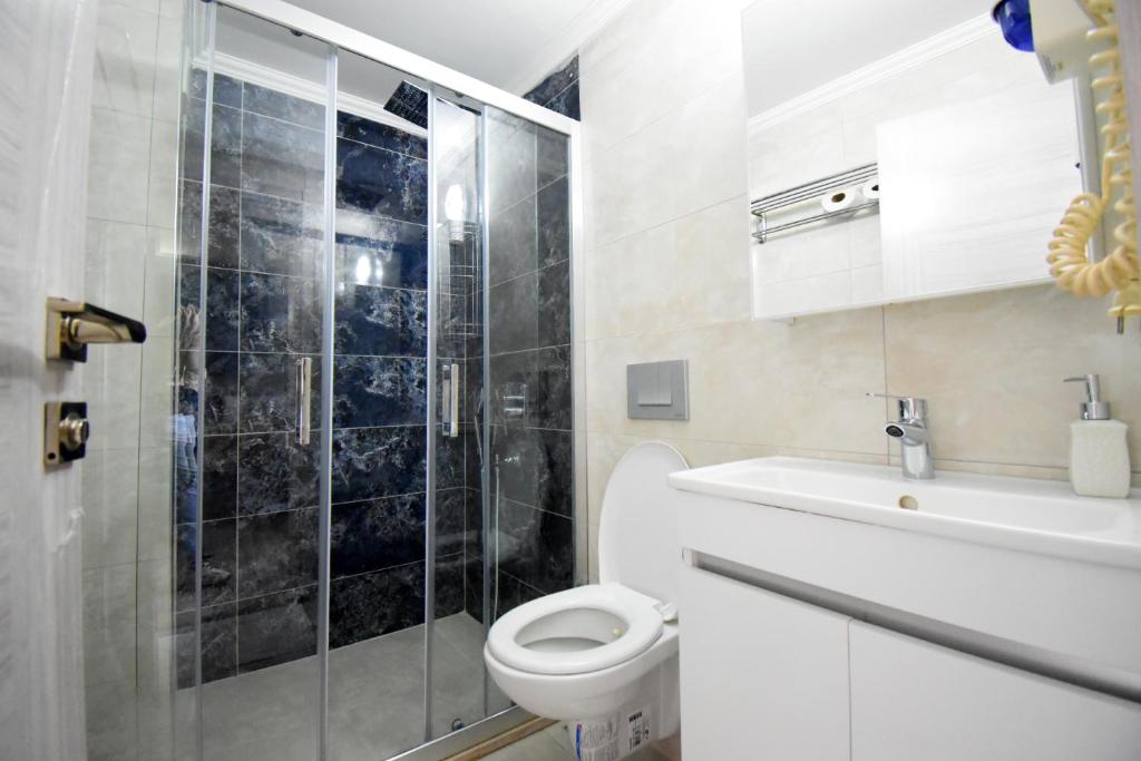 Koupelna v ubytování Eroglu City Hotel