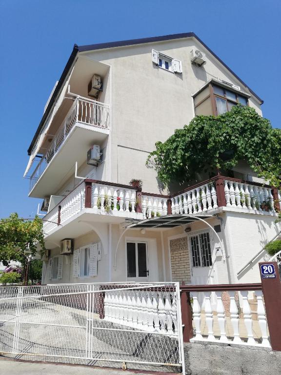Budova, kde se apartmán nachází