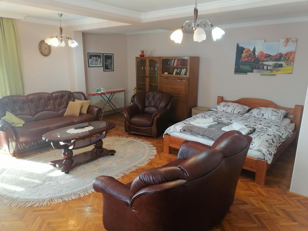 Istumisnurk majutusasutuses Apartman Solomonovic