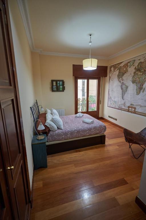 Zdjęcie z galerii obiektu Apartamento BIO Exclusivo con mirador en Bilbao y aparcamiento público gratuito w mieście Bilbao