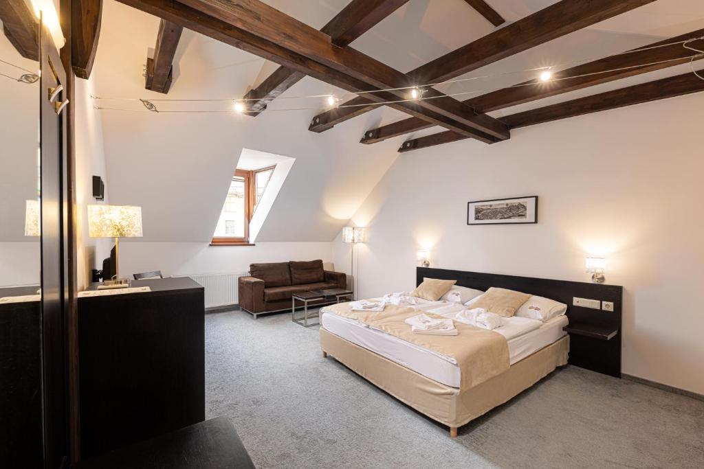 Bazilika alatt Panzió - Room De Deluxe King