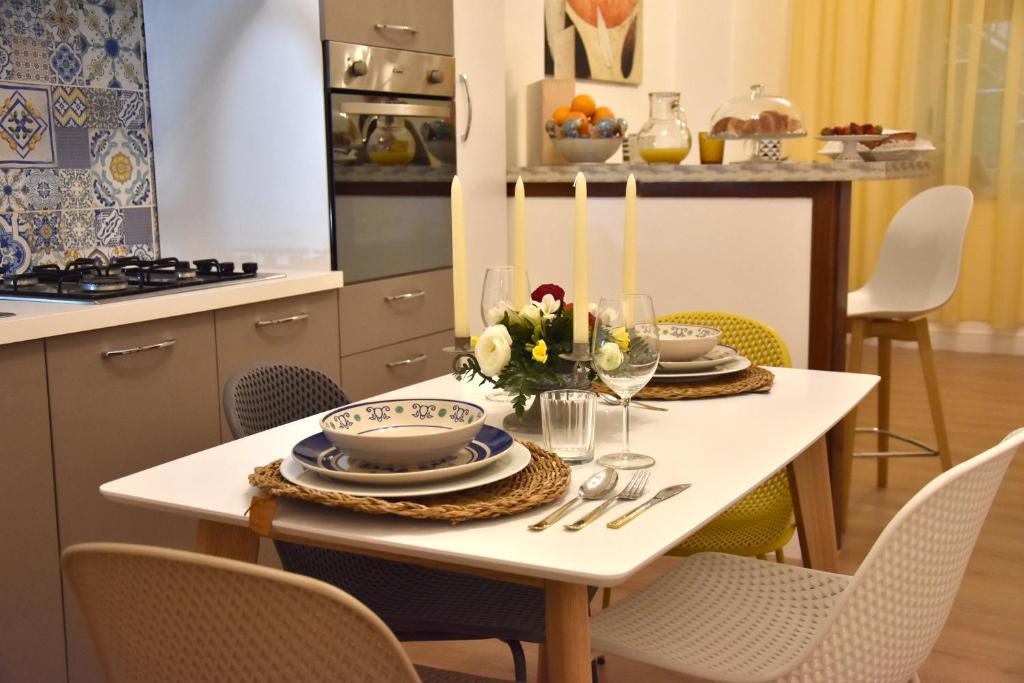 Gloden House Apartments - 17