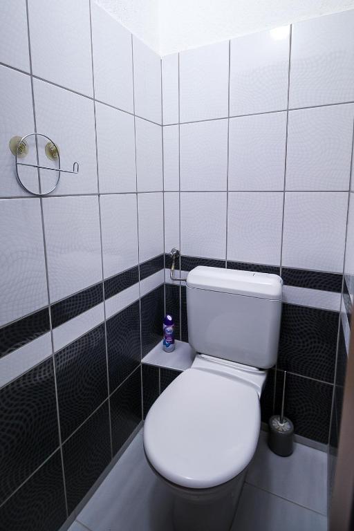 Kúpeľňa v ubytovaní Thermal Next II Weninger Apartman Kiskunhalas