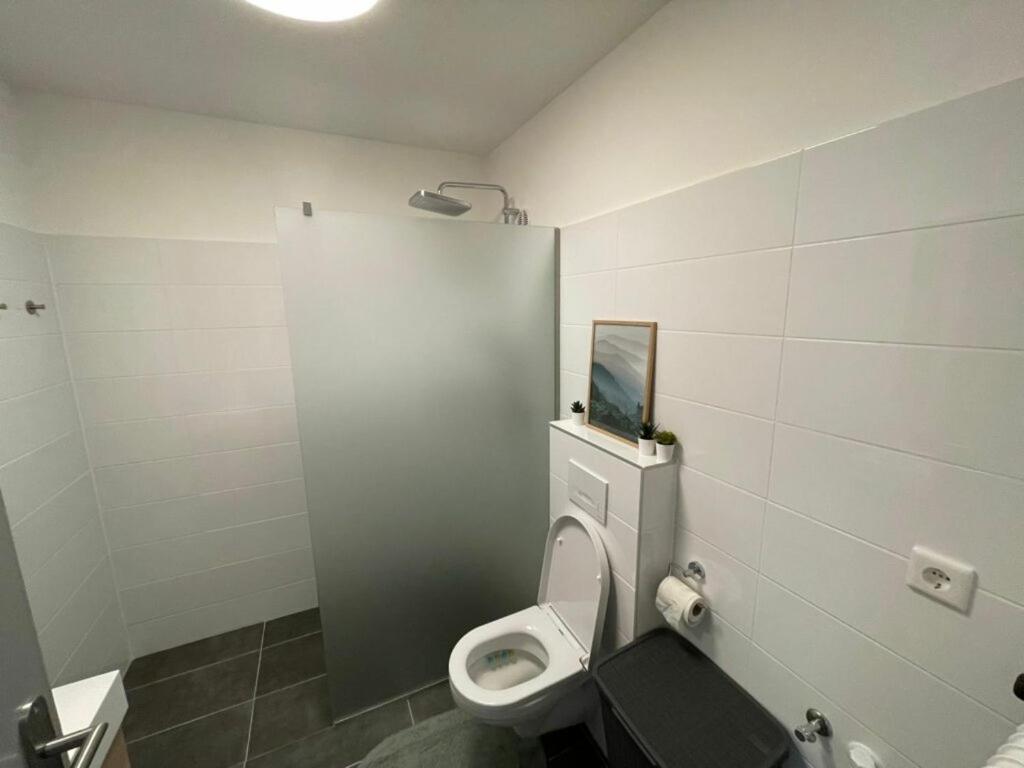 Kúpeľňa v ubytovaní Wolfgangsee Seeblickplatzl 220 - mit tollem Seeblick!