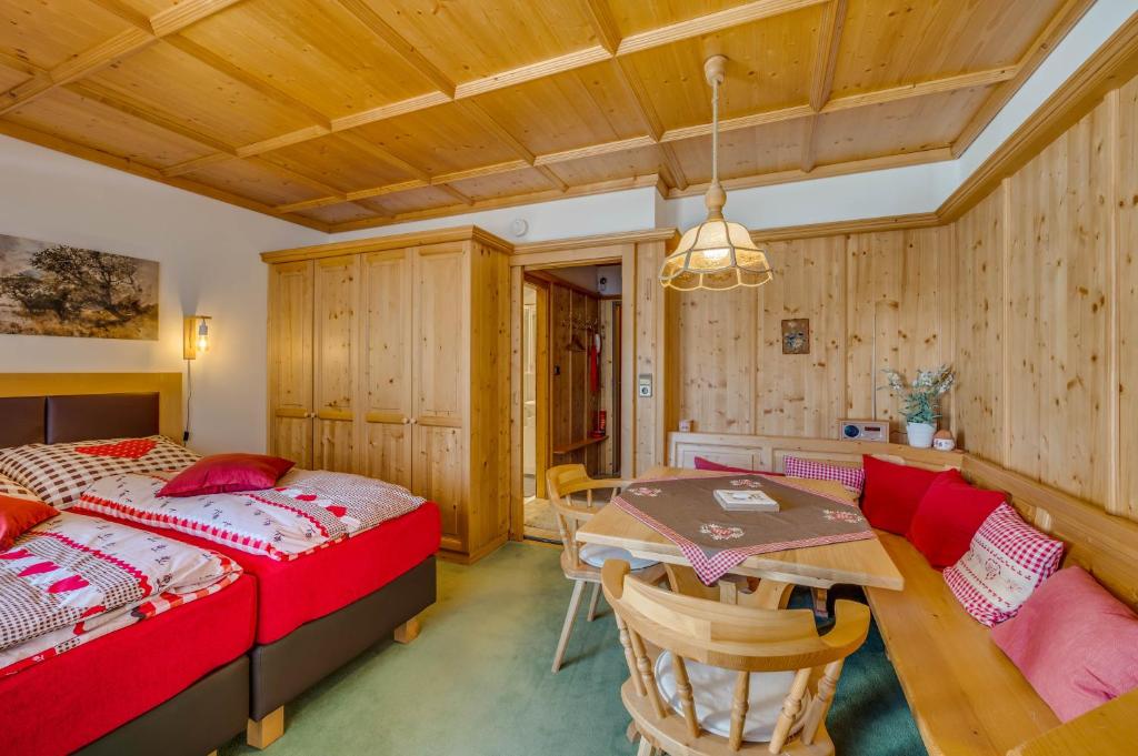 Posteľ alebo postele v izbe v ubytovaní Apartments Olympiastraße
