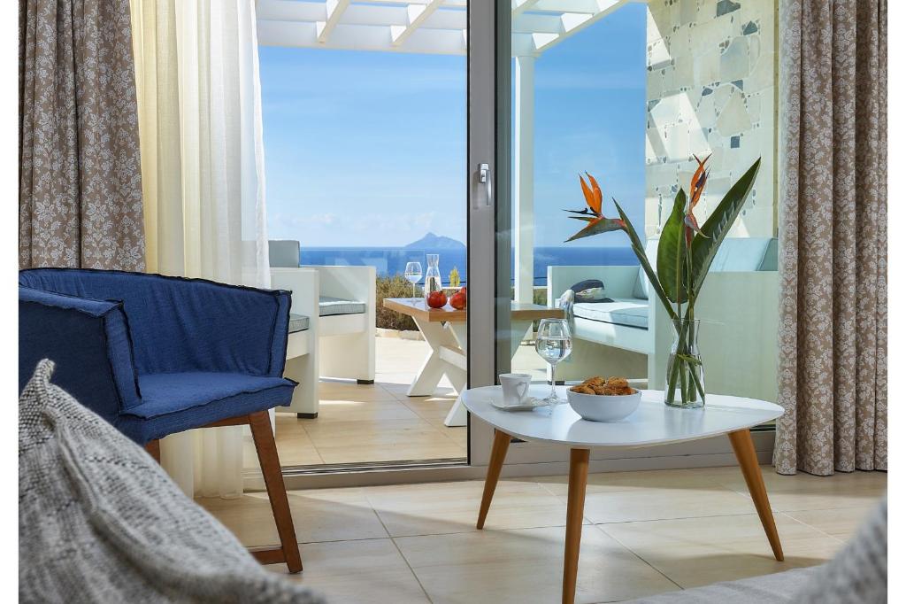 A seating area at Elkysti Crete