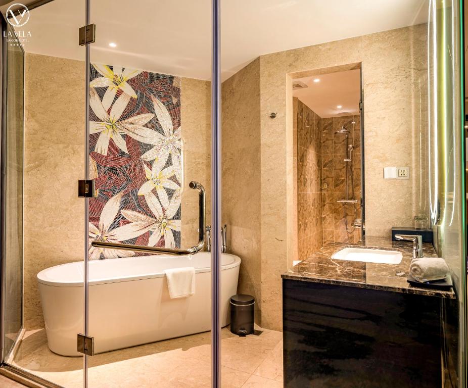 La Vela Luxury Deluxe Double High Floor