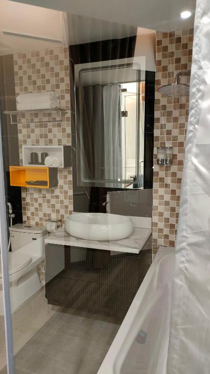 Halong Lavender Hotel - 13