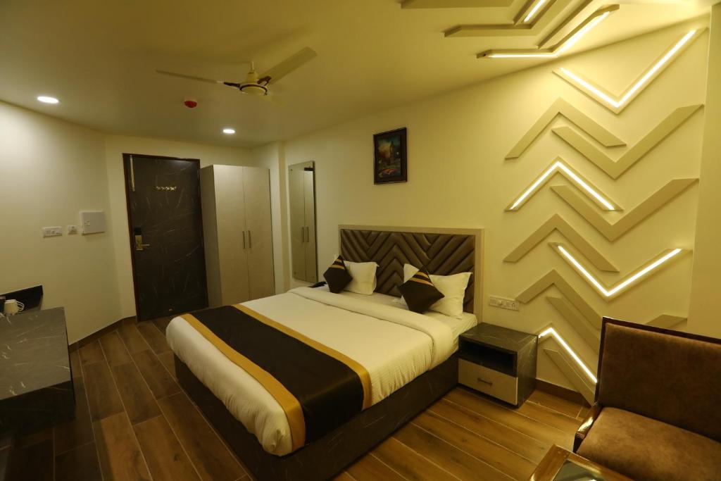 Postel nebo postele na pokoji v ubytování Hotel D SilverLeaf