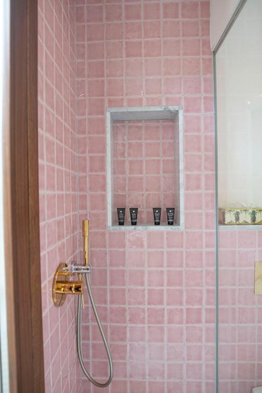 Ocho Suites & Kitchen - 10