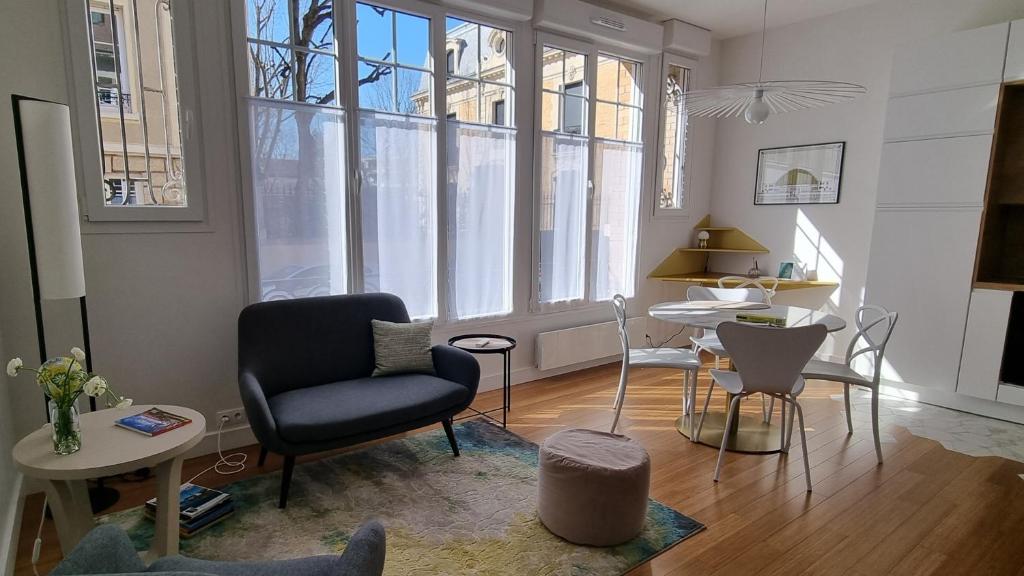 Au 53, sous le chartil - 12