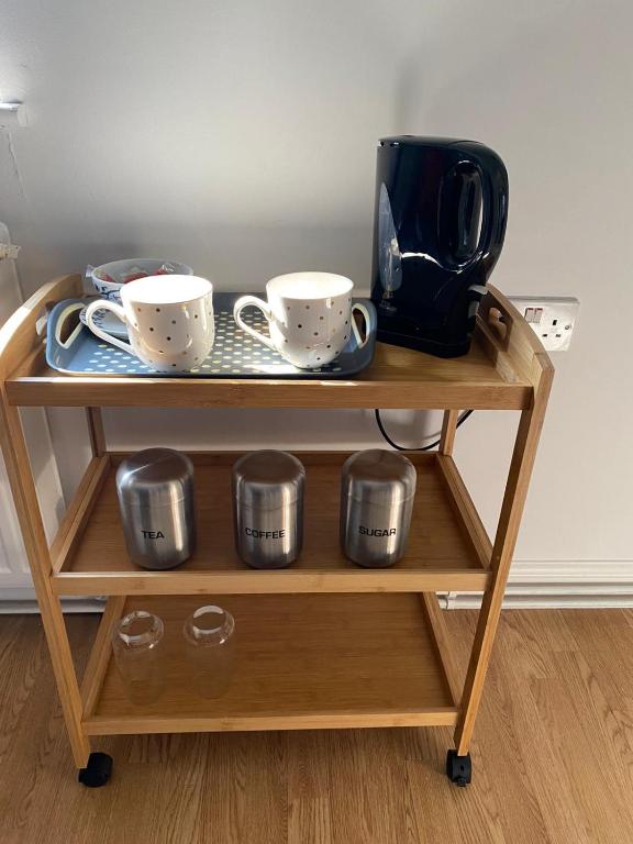 The Glen Guest House 1-bedroom guest house with free parking - Appartement D'une Chambre