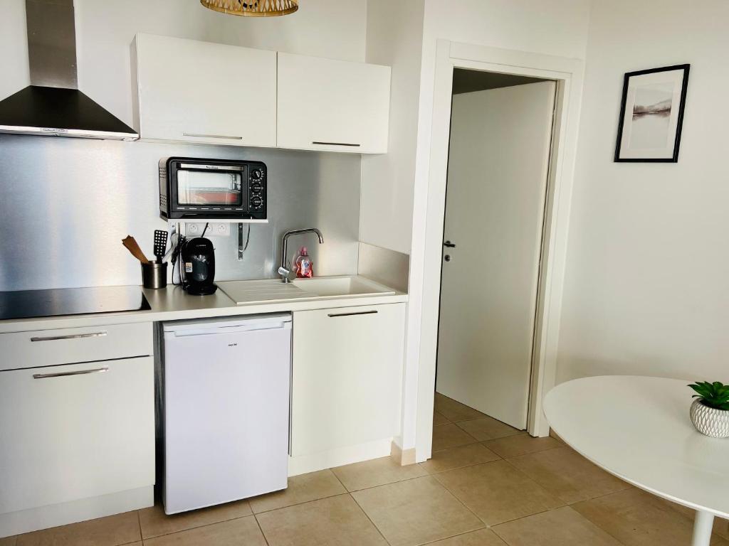 Résidence Marina Di Bravone - Appartement Avec Vue Sur Piscine