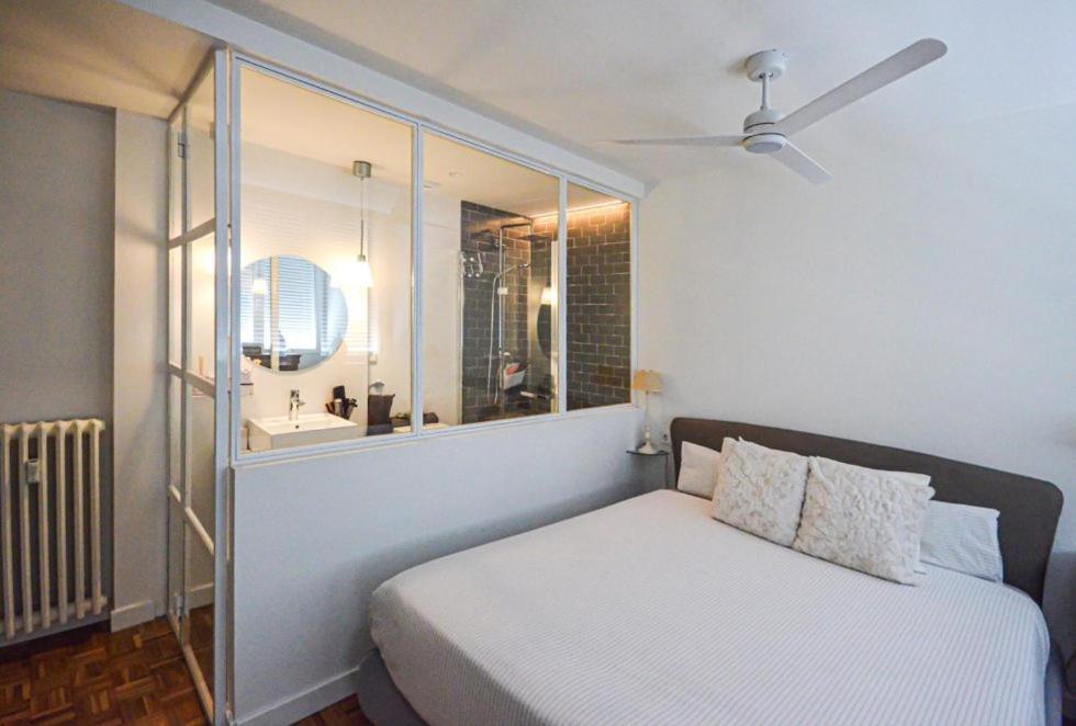 Llit o llits en una habitació de Moderno alojamiento completo en pleno centro de Zaragoza