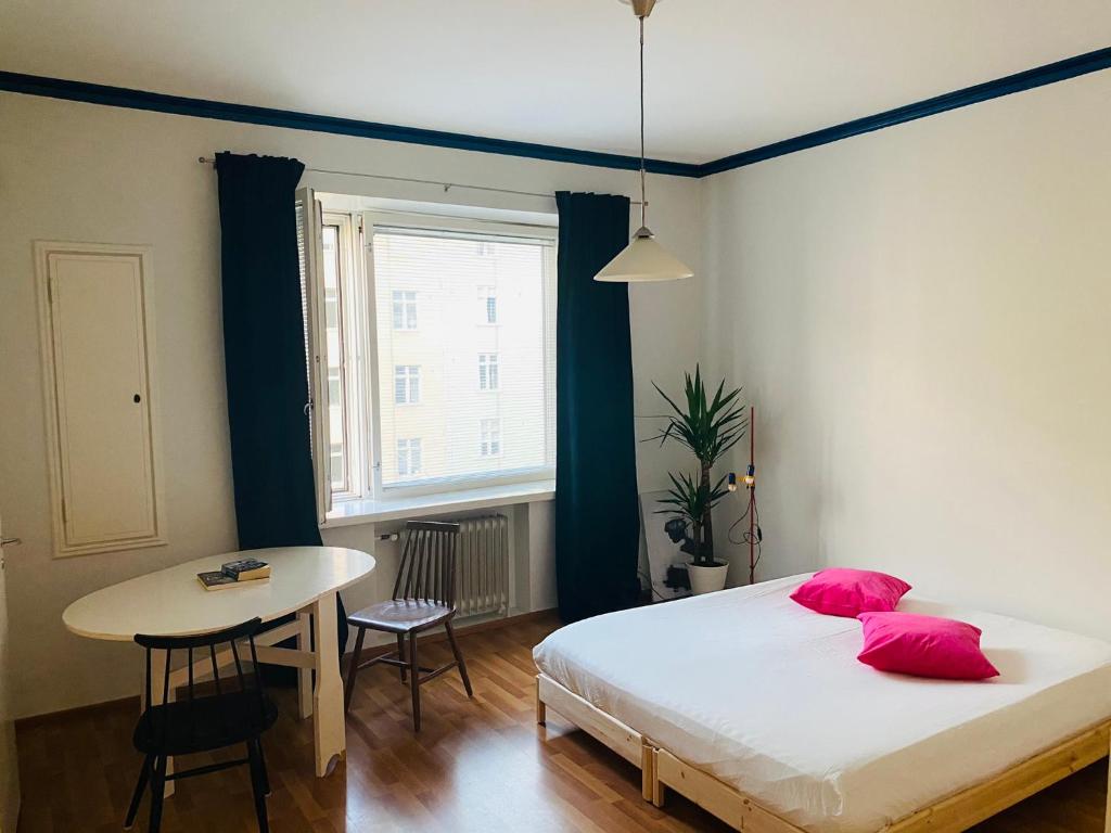 Fotografie z fotogalerie ubytování Respectful and peaceful with two bedrooms v Helsinkách