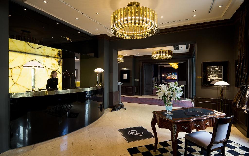 Le Palais Art Hotel Prague - Resim 44