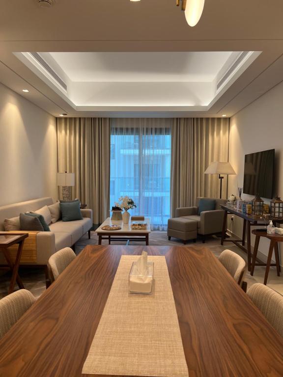 TV a/nebo společenská místnost v ubytování Apartment Fujairah