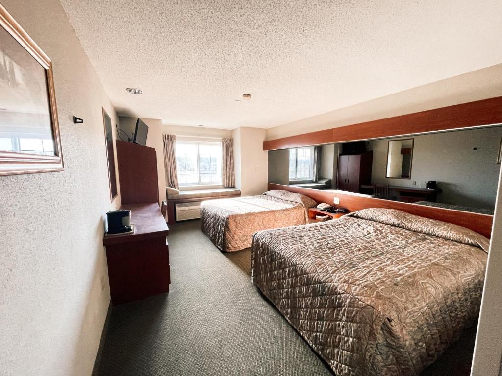 WELCOME INN & SUITES - Chambre Double Avec Salle De Bain Privée