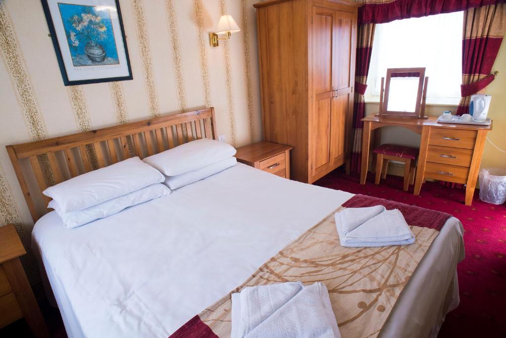 The Highwayman Inn - Double Room