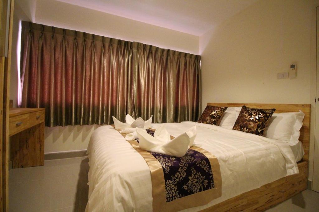 Lee Place Phatthanakan Condo - Superior Triple Room