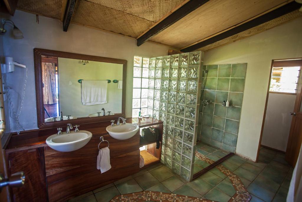 Koupelna v ubytování Maravu Taveuni Lodge
