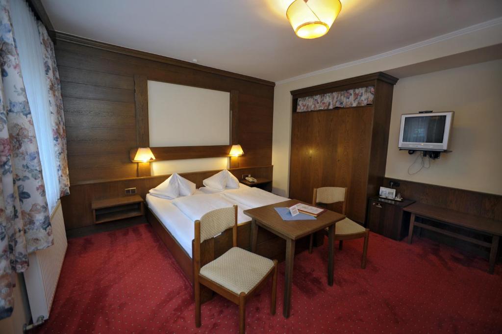 Hotel Goldener Löwe - Chambre Double