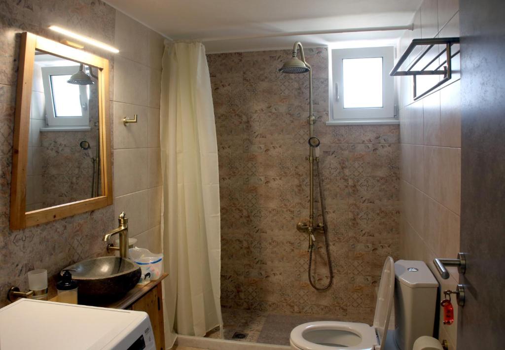 THALIA APARTMENTS CHANlA - 16