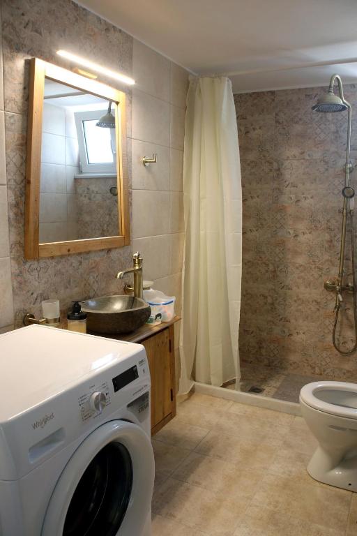 THALIA APARTMENTS CHANlA - 15