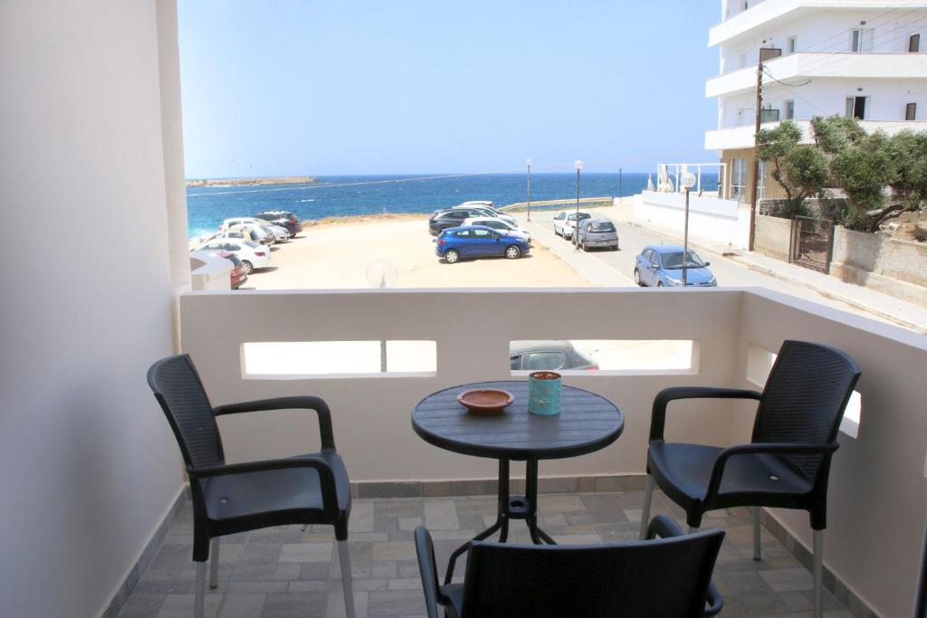 THALIA APARTMENTS CHANlA - 3