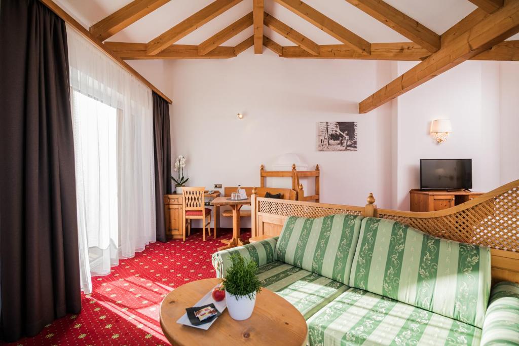 Posezení v ubytování Hotel Laurin