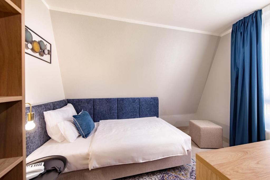 Aspire Elements Reutlingen, Trademark Collection by Wyndham - Error