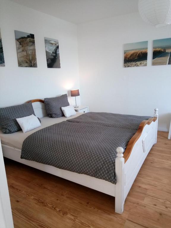 Apartment am Yachthafen - Apartment With Sea View