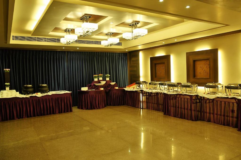 Konferenční prostory v ubytování HOTEL G EXPRESS Formerly Known as TGB Express
