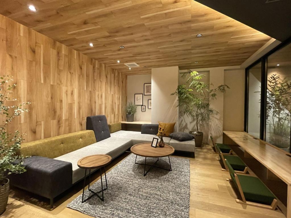 Posezení v ubytování R Hotel Namba