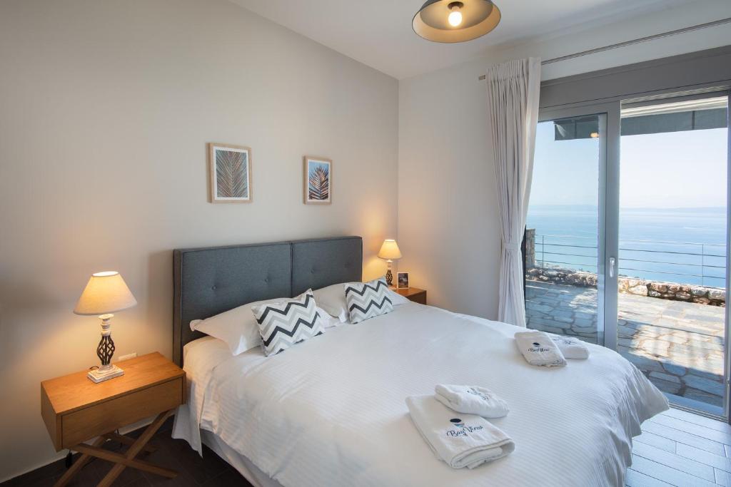 Posteľ alebo postele v izbe v ubytovaní Bay View GuestHouses