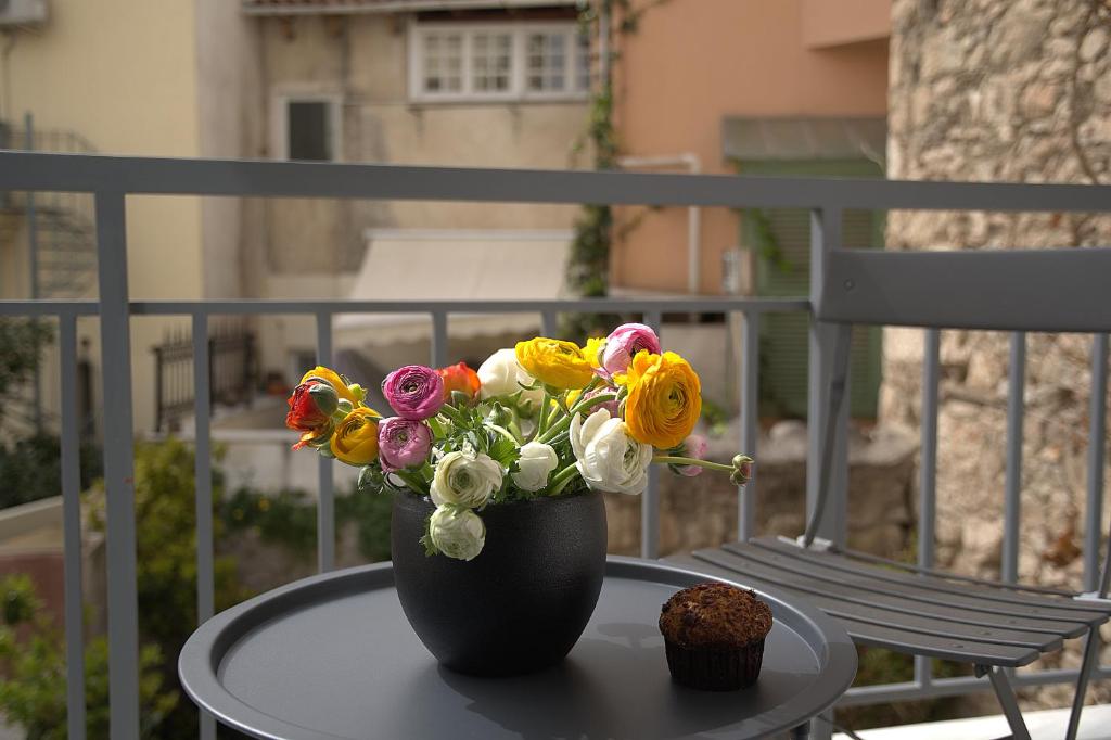 Cityzoe Athens Suites - Deluxe King Suite