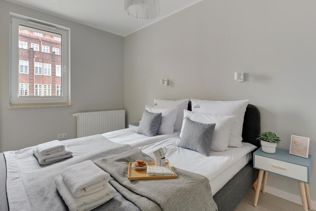 Aura 40 City Center & Free Parking by Downtown Apartments - 14