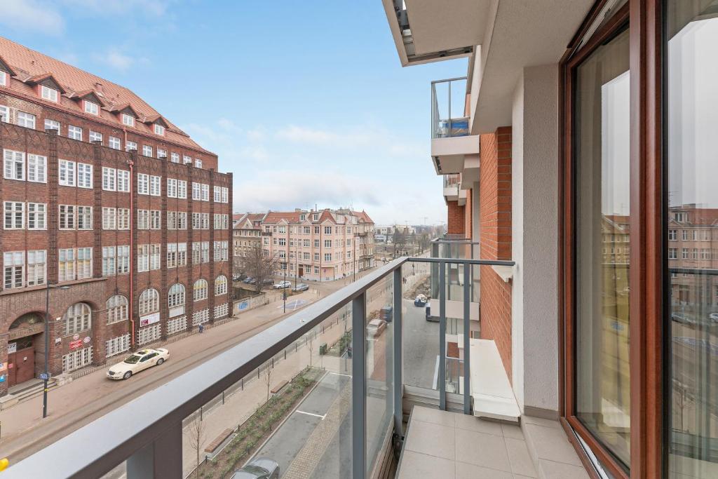 Aura 40 City Center & Free Parking by Downtown Apartments - 17