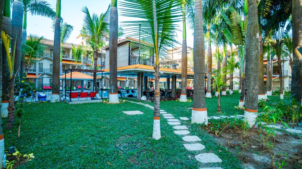 Zahrada ubytování Hotel Sonar Bangla Tarapith
