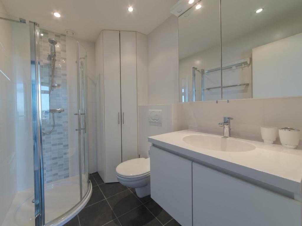 Koupelna v ubytování Apartment Astrid 64-902 by Interhome