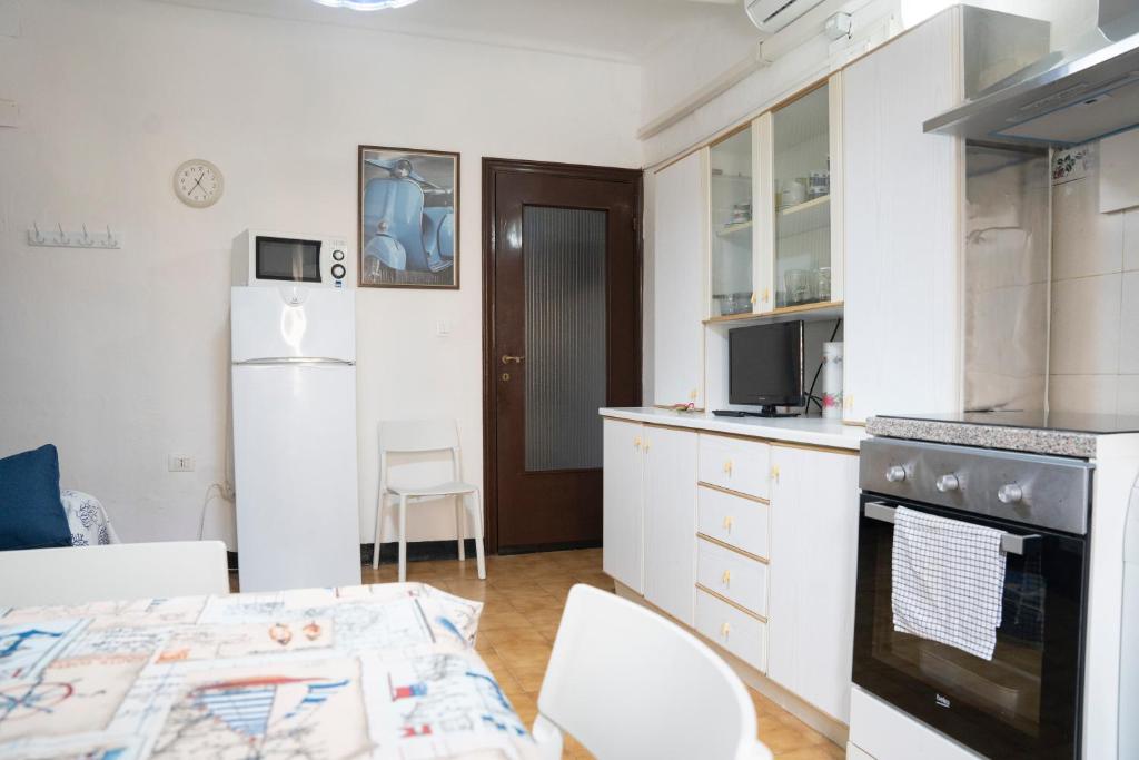 Zdjęcie z galerii obiektu 008 - Casa RIVA Vista Mare di fronte alla Spiaggia e Mare w mieście Sestri Levante