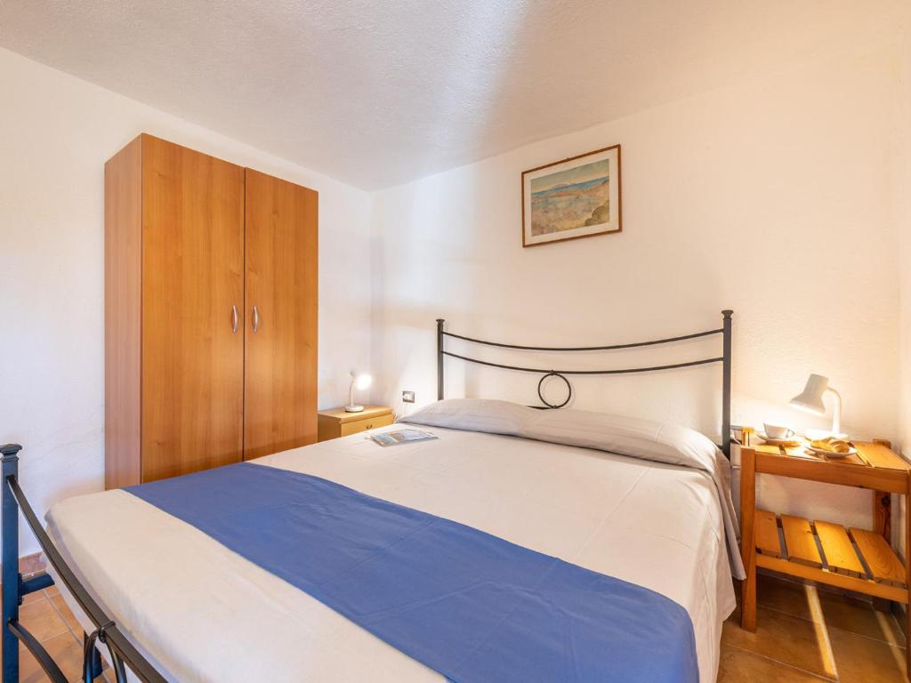 A bed or beds in a room at Holiday Home Coppia 2 by Interhome