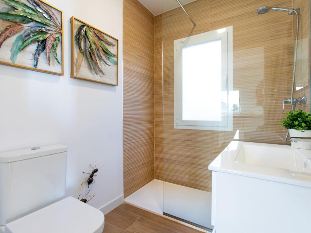 Kúpeľňa v ubytovaní Holiday Home Mediterraneo by Interhome