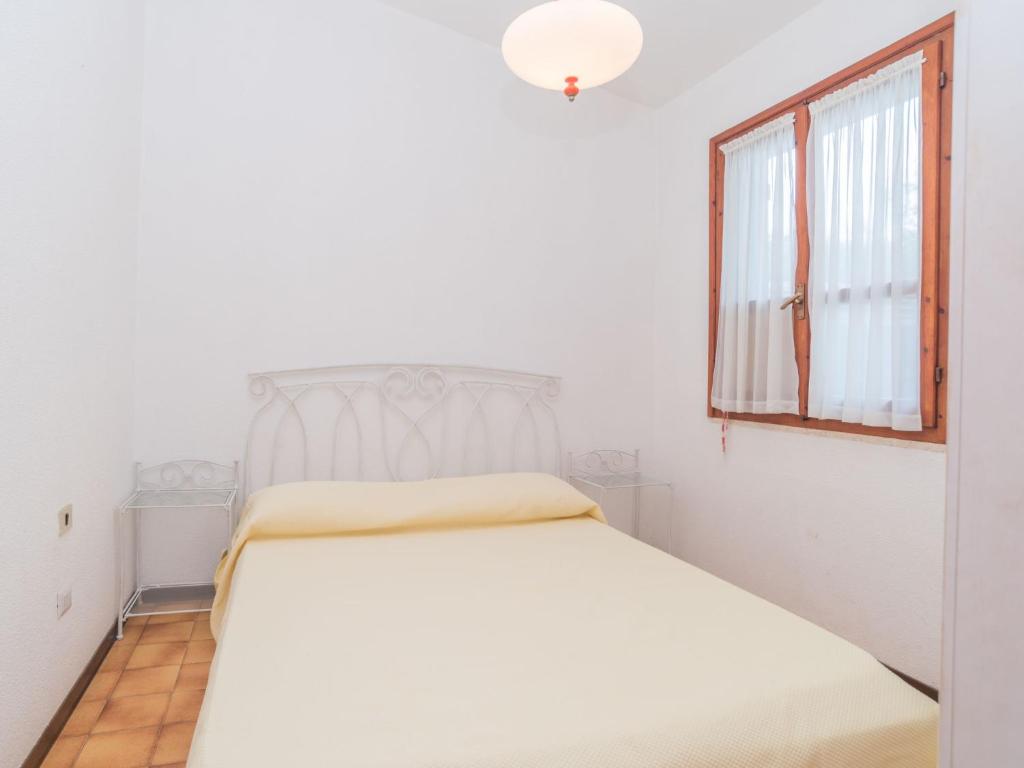 Posteľ alebo postele v izbe v ubytovaní Holiday Home Villa Monte Nai - REI420 by Interhome