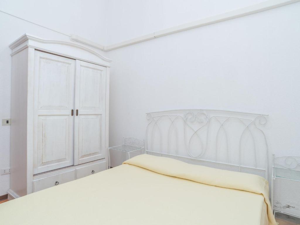 Posteľ alebo postele v izbe v ubytovaní Holiday Home Villa Monte Nai - REI420 by Interhome