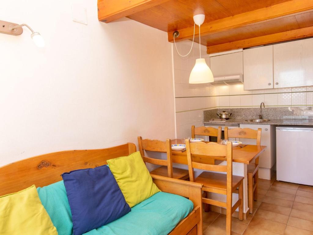 Kuchyňa alebo kuchynka v ubytovaní Apartment Edificio Tamarius by Interhome