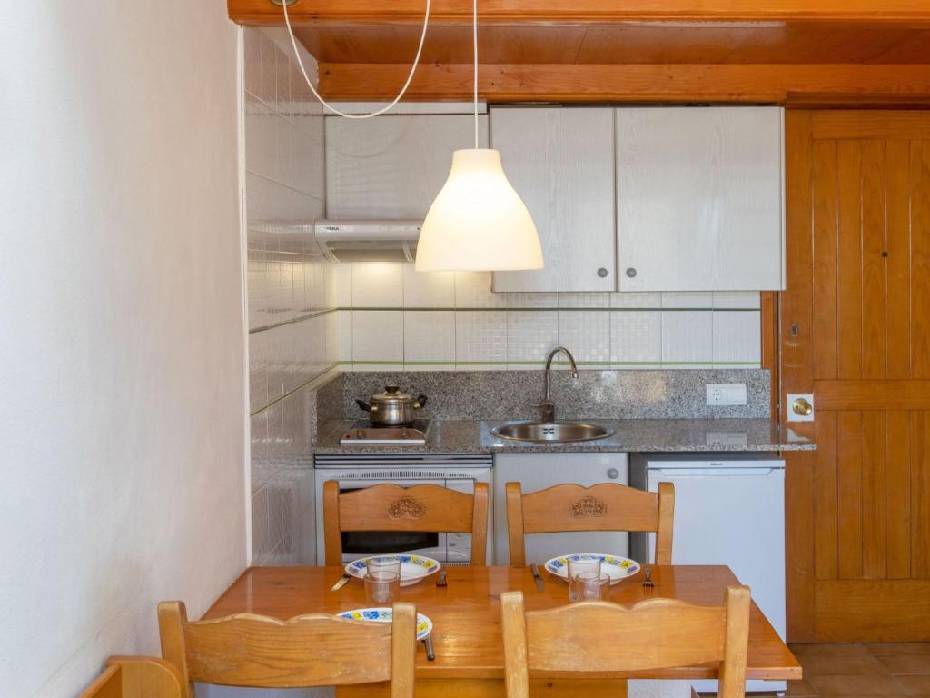 Kuchyňa alebo kuchynka v ubytovaní Apartment Edificio Tamarius by Interhome