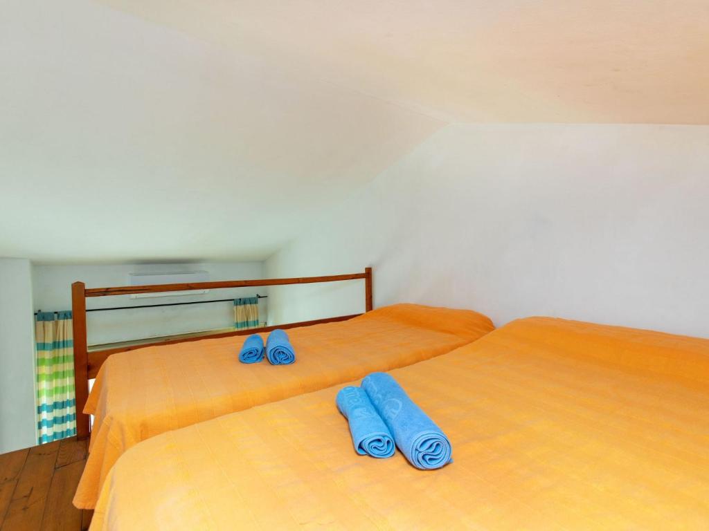 Posteľ alebo postele v izbe v ubytovaní Apartment Edificio Tamarius by Interhome