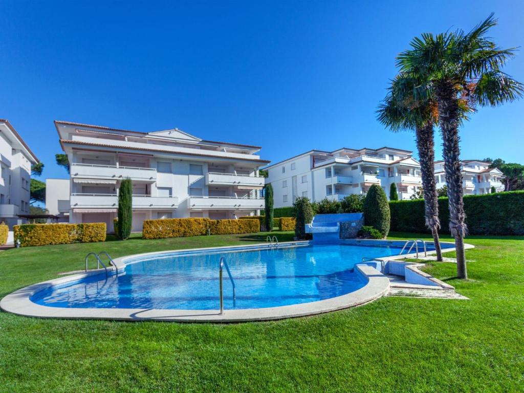 Bazén v ubytovaní Apartment GreenMar B Down-bajo acceso piscina-Pool by Interhome alebo v jeho blízkosti