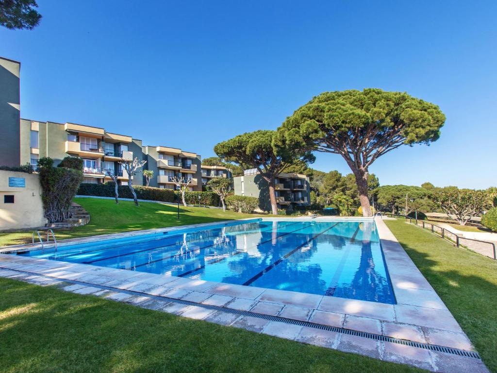 Bazén v ubytování Apartment Chelo by Interhome nebo v jeho okolí